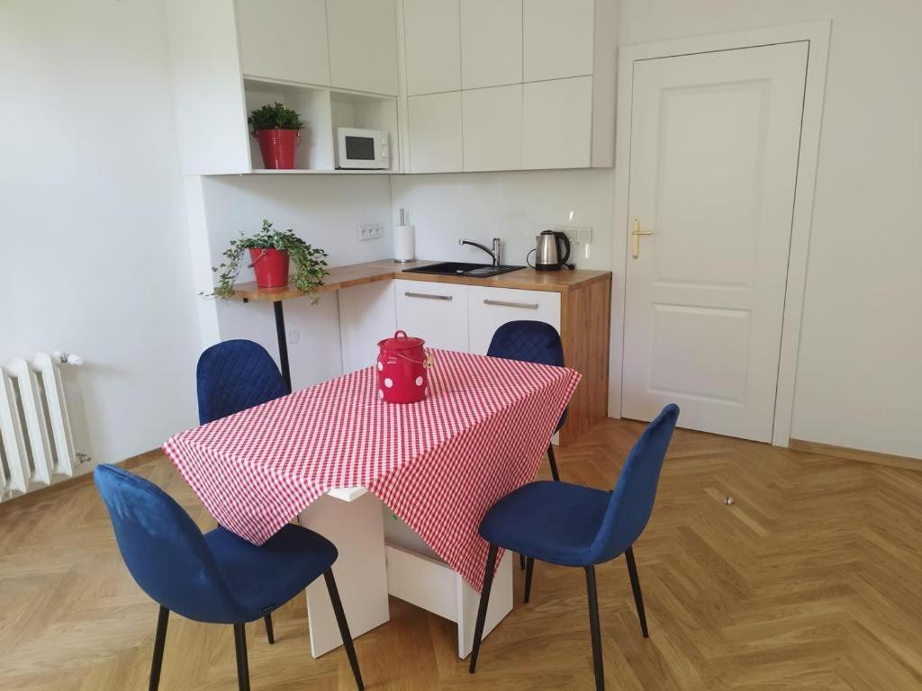 Urban Nest Apartments Brodowicza 14 Krasków Εξωτερικό φωτογραφία